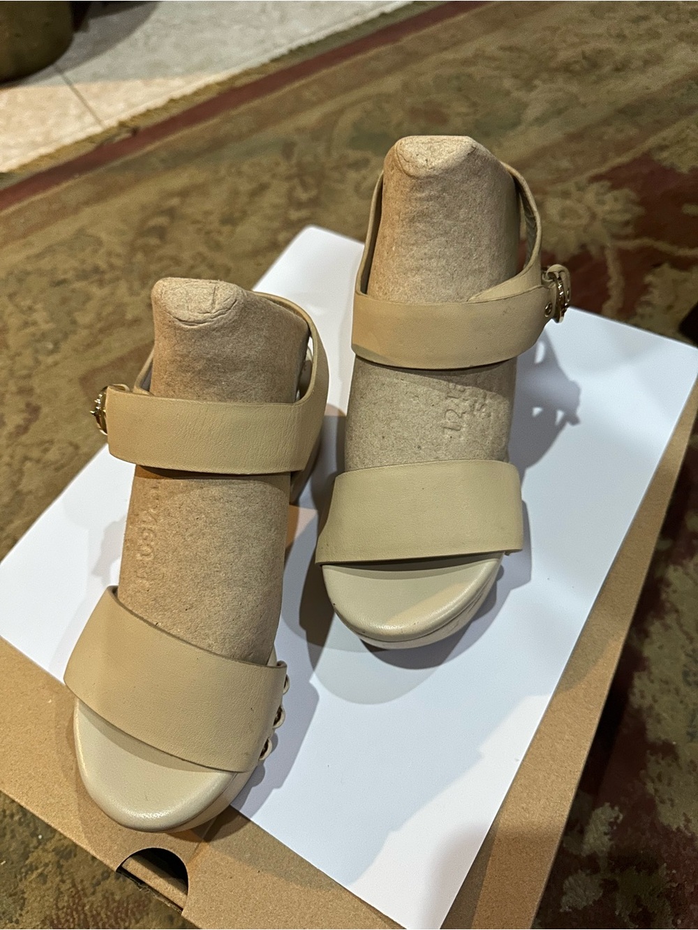 Jil Sander Beige Leather Two-Strap Sandals - Picture 6 of 8
